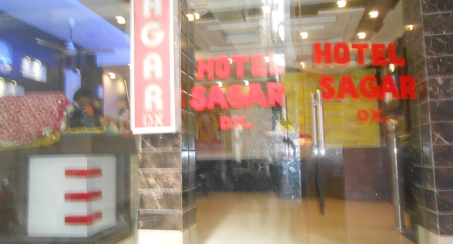 Hotel Sagar Dx., New Delhi 5